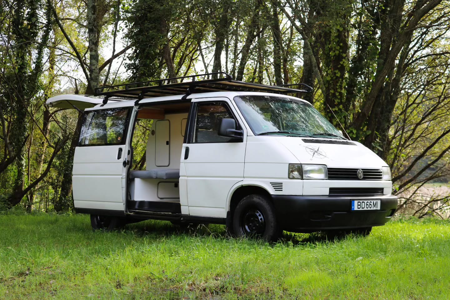 8cf38eb1-70c1-433b-8e3c-81bb933f8bfc.jpg ROOF RACK GRADE DE TEJADILHO VW T4 (KIT 4 SUPORTES) - Image 4