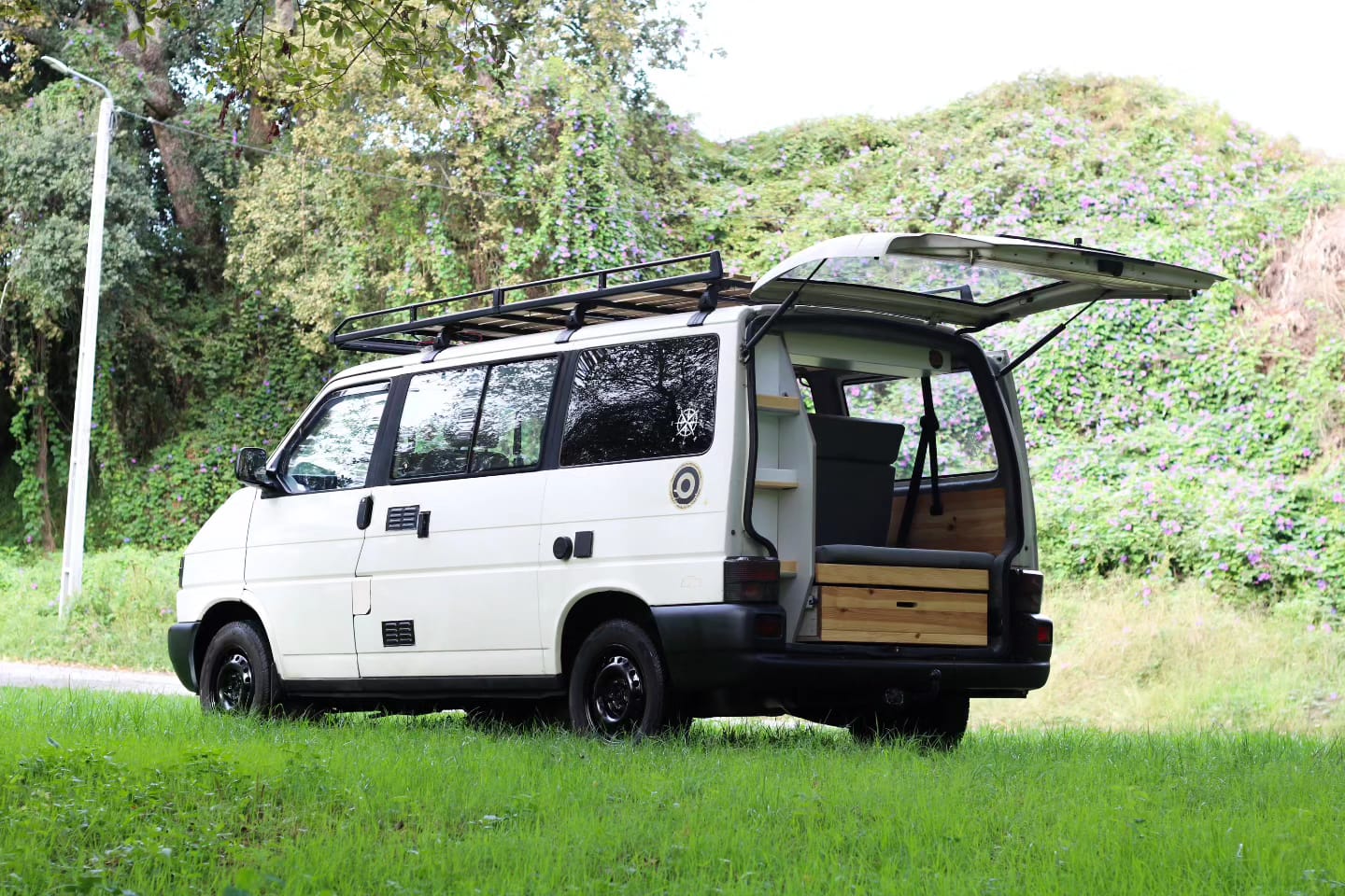 ac03d36c-5fe0-4c91-8a61-2f520eef044b.jpg ROOF RACK GRADE DE TEJADILHO VW T4 (KIT 4 SUPORTES) - Image 5